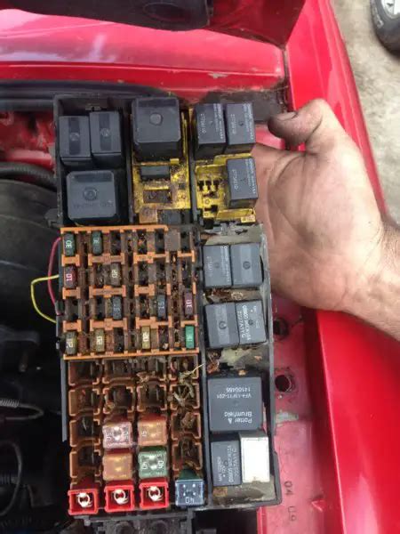 2001 ford ranger 2wd battery junction box|2001 ranger 3.0l fuse box.